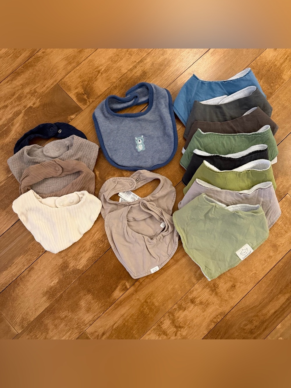 Baby Bandana Bib Set in Blue, Green, Tan - Unbranded